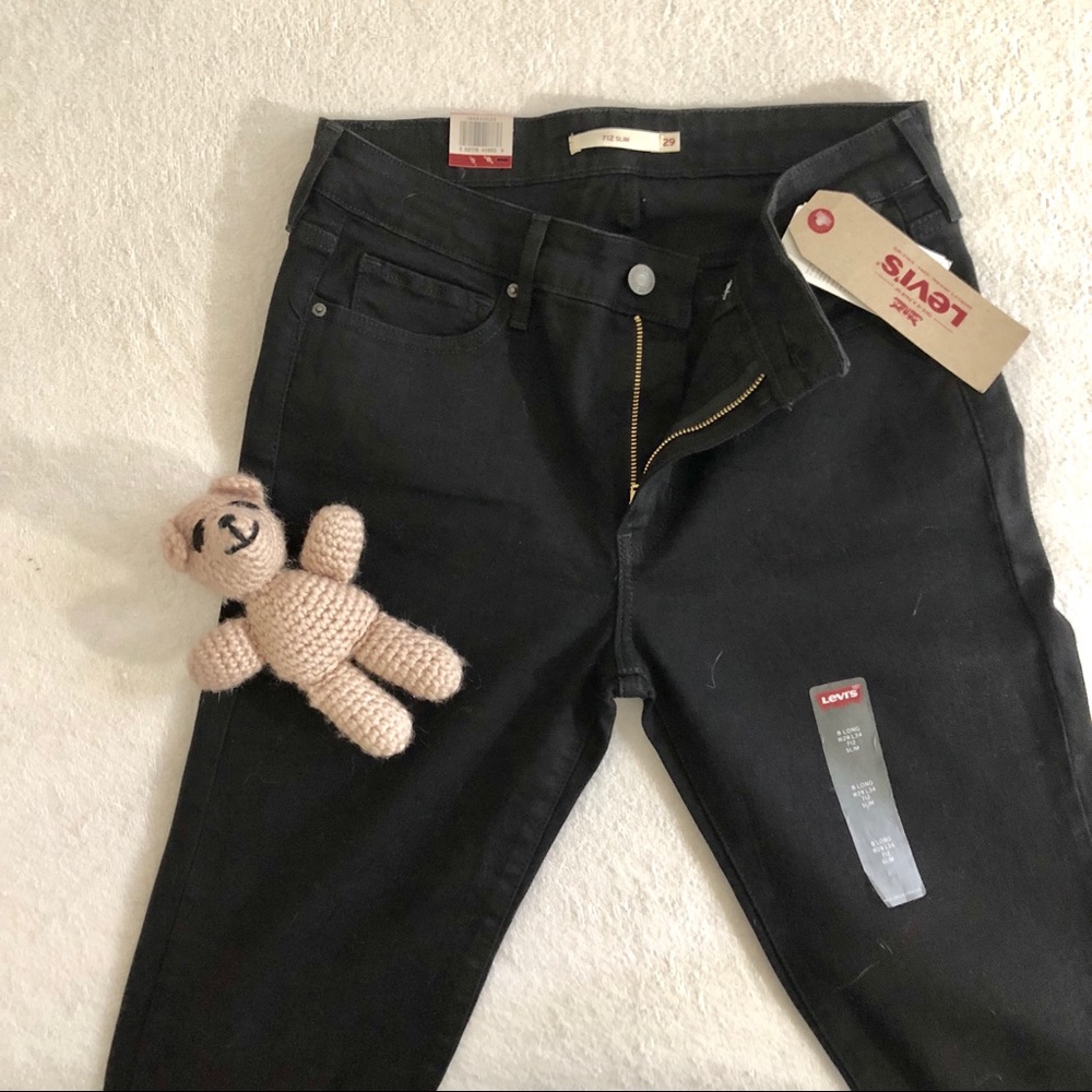 NWT LEVI’S 712 SLIM WOMEN JEANS